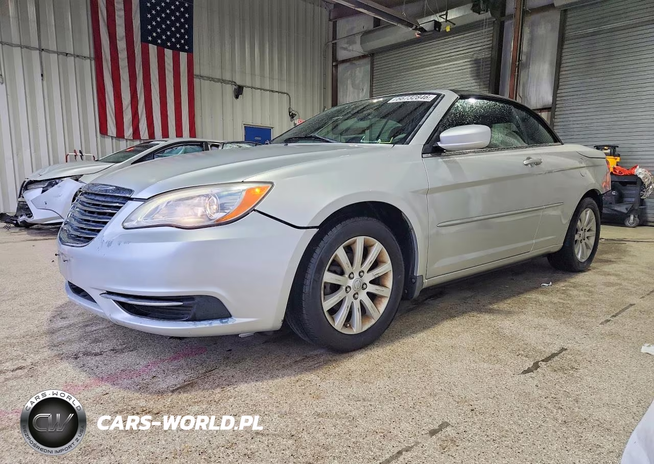 2011 Chrysler 200 Touring