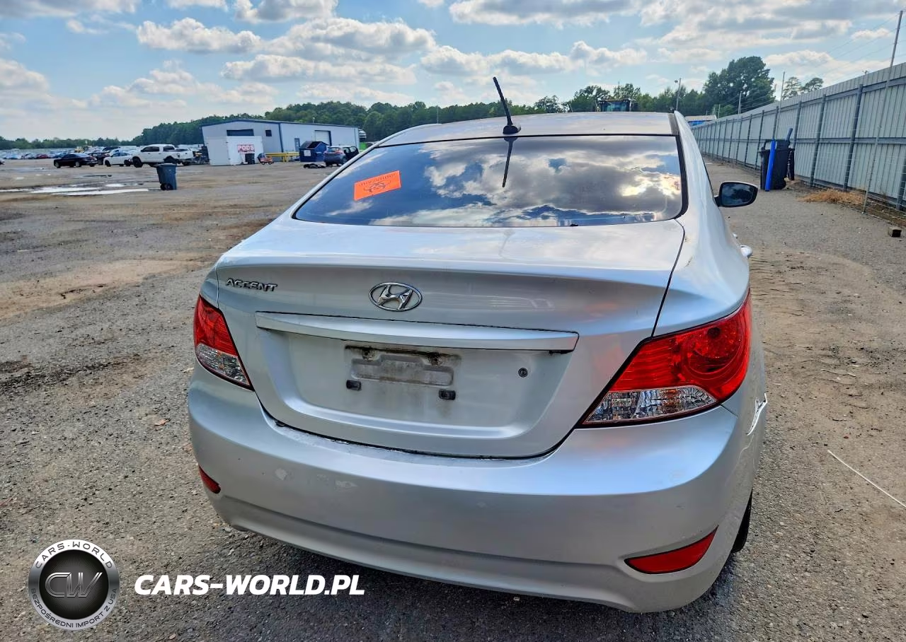 2013 Hyundai Accent Gls VIN:KMHCU4AE7DU462928 - 6