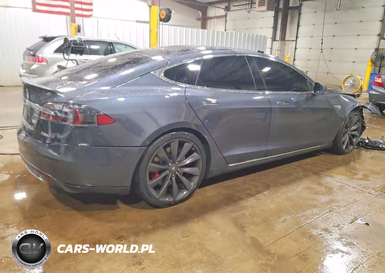 2014 Tesla Model S VIN:5YJSA1H25EFP63142 - 3