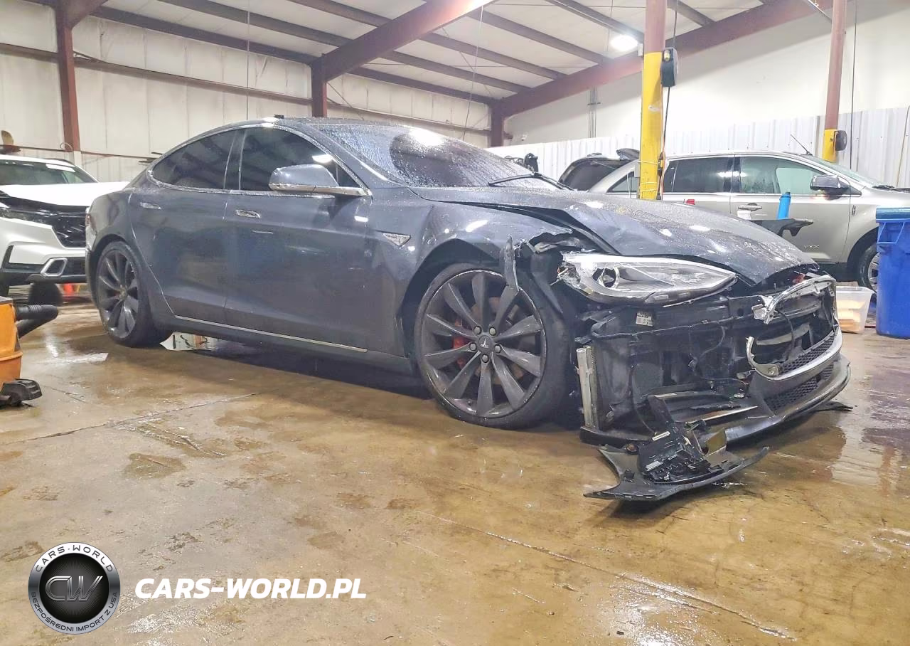 2014 Tesla Model S VIN:5YJSA1H25EFP63142 - 4