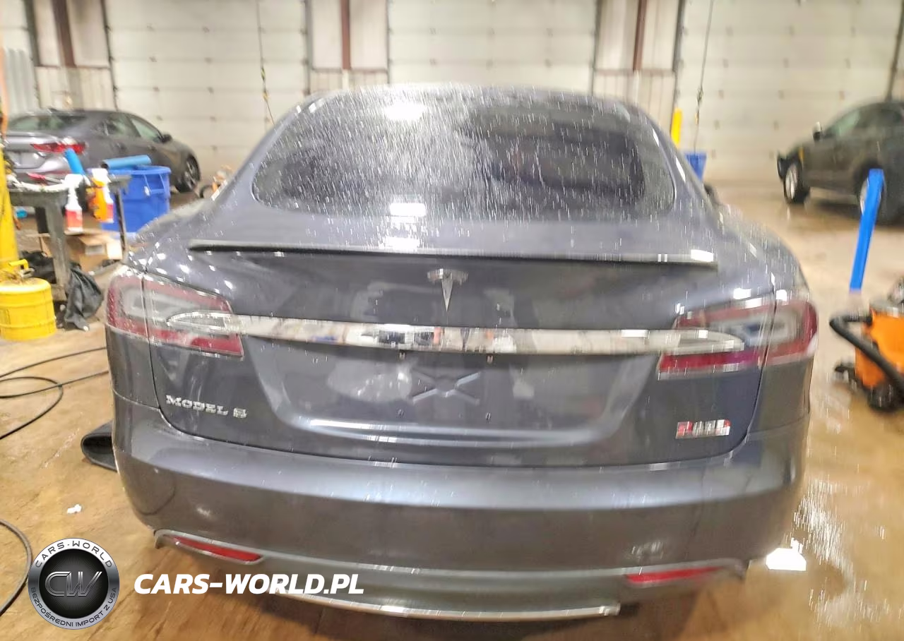2014 Tesla Model S VIN:5YJSA1H25EFP63142 - 6