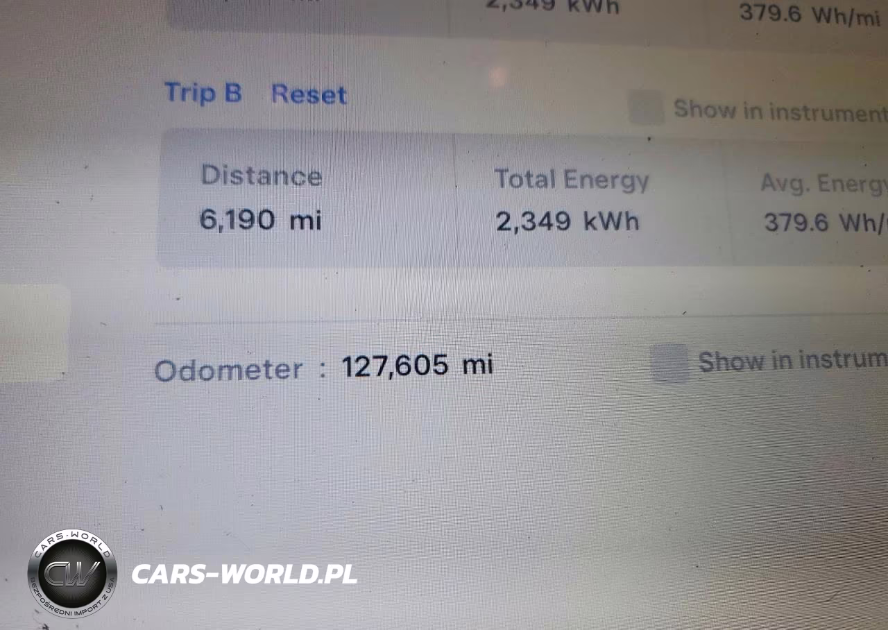 2014 Tesla Model S VIN:5YJSA1H25EFP63142 - 9