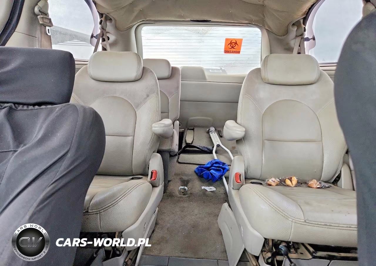 2005 Chrysler Town & Country Limited VIN:2C8GP64L85R457345 - 10