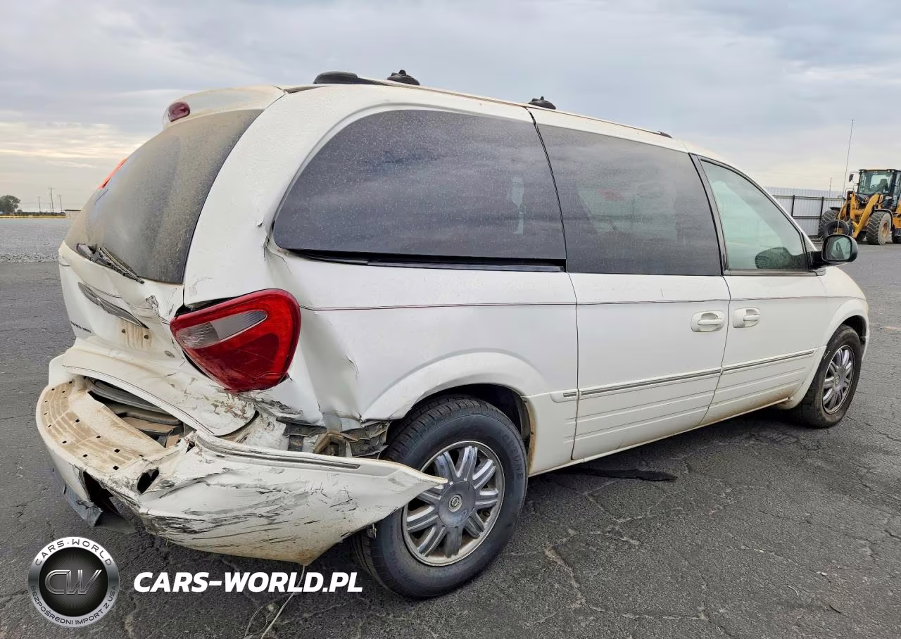 2005 Chrysler Town & Country Limited VIN:2C8GP64L85R457345 - 3