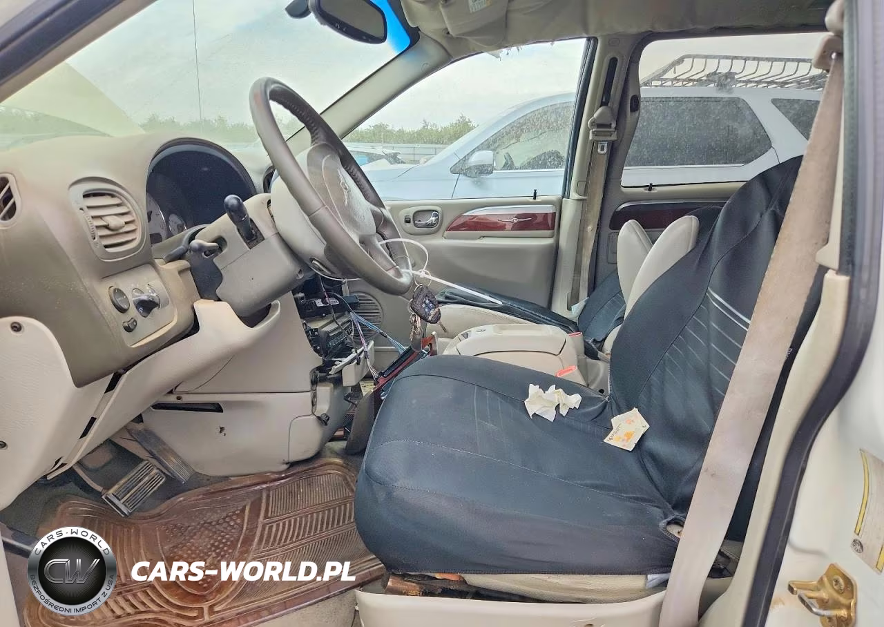 2005 Chrysler Town & Country Limited VIN:2C8GP64L85R457345 - 7