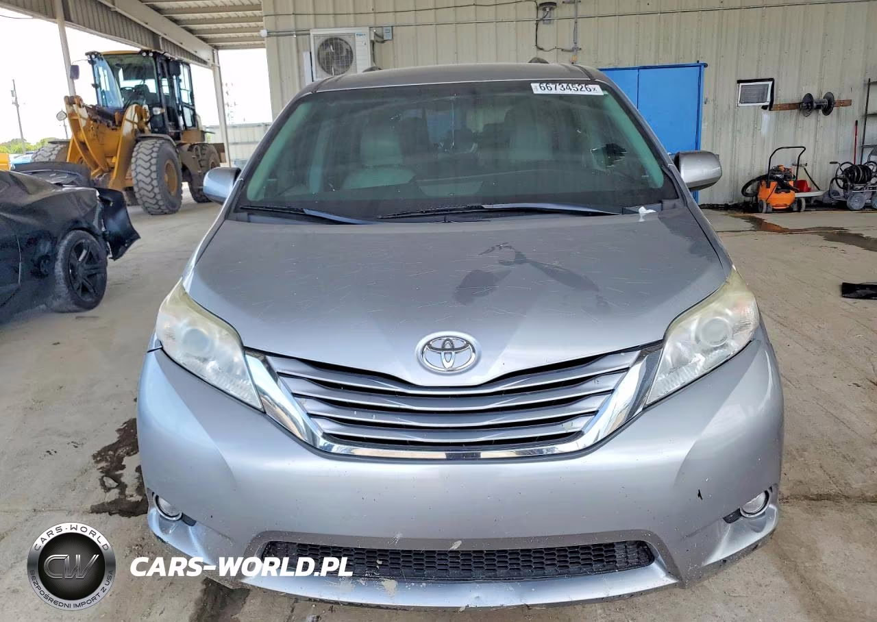 2017 Toyota Sienna Le VIN:5TDKZ3DC4HS882514 - 5