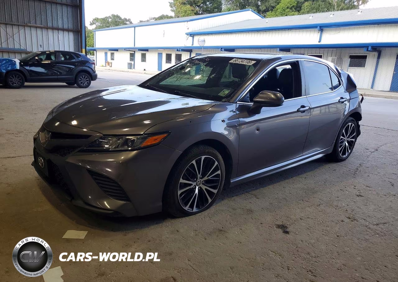 2020 Toyota Camry Se VIN:4T1G11AK9LU952263 - 1
