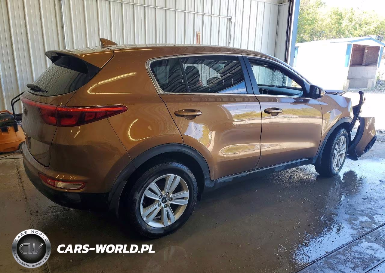 2018 Kia Sportage Lx VIN:KNDPMCAC7J7414298 - 3