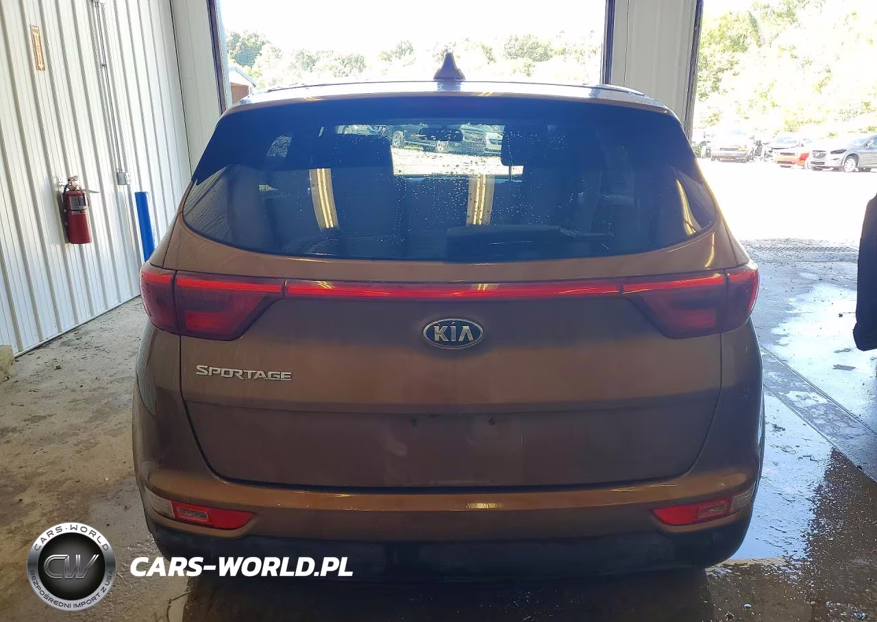 2018 Kia Sportage Lx VIN:KNDPMCAC7J7414298 - 6