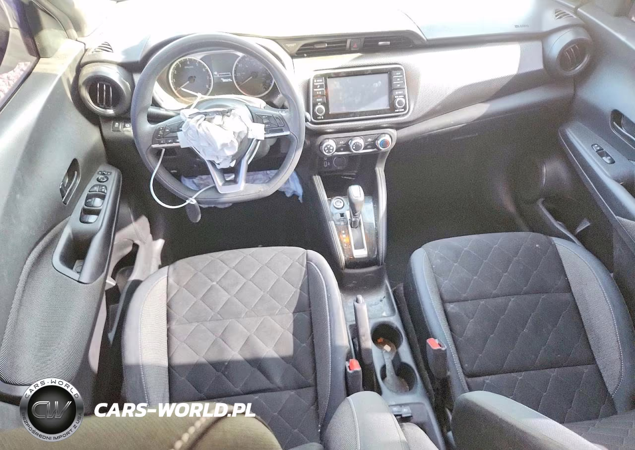 2019 Nissan Kicks S VIN:3N1CP5CU4KL566143 - 8