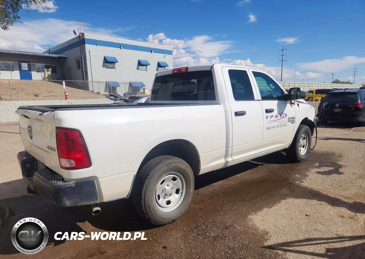 2022 Ram 1500 Classic Tradesman VIN:1C6RR7FG3NS175159 - 3
