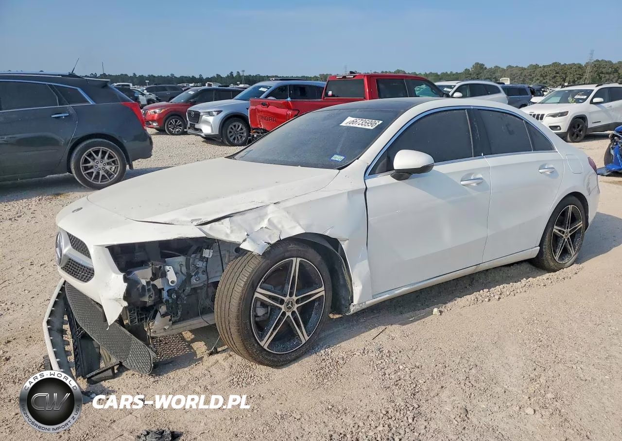 2019 Mercedes-Benz A 220 VIN:WDD3G4EBXKW000457 - 1