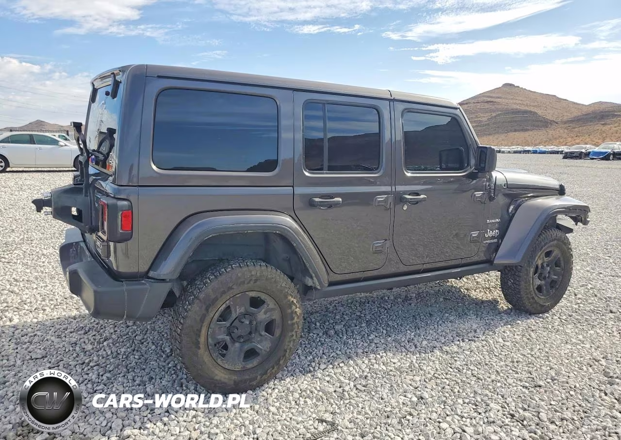 2018 Jeep Wrangler Unlimited Sahara VIN:1C4HJXEG7JW108709 - 3