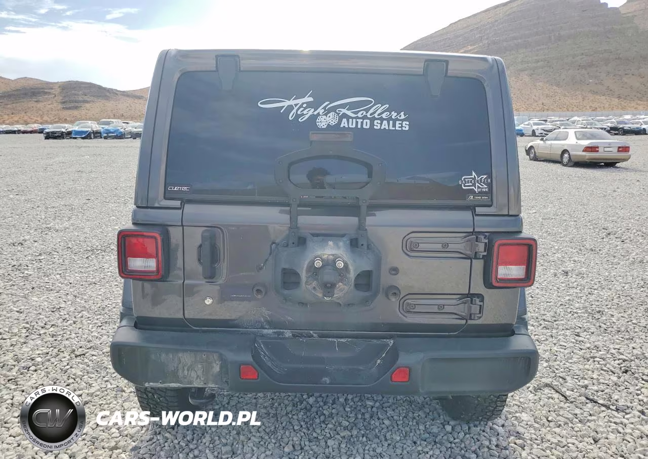 2018 Jeep Wrangler Unlimited Sahara VIN:1C4HJXEG7JW108709 - 6