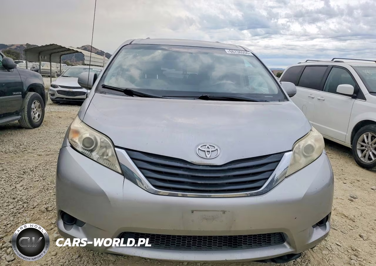 2012 Toyota Sienna Le VIN:5TDKK3DC4CS206920 - 5