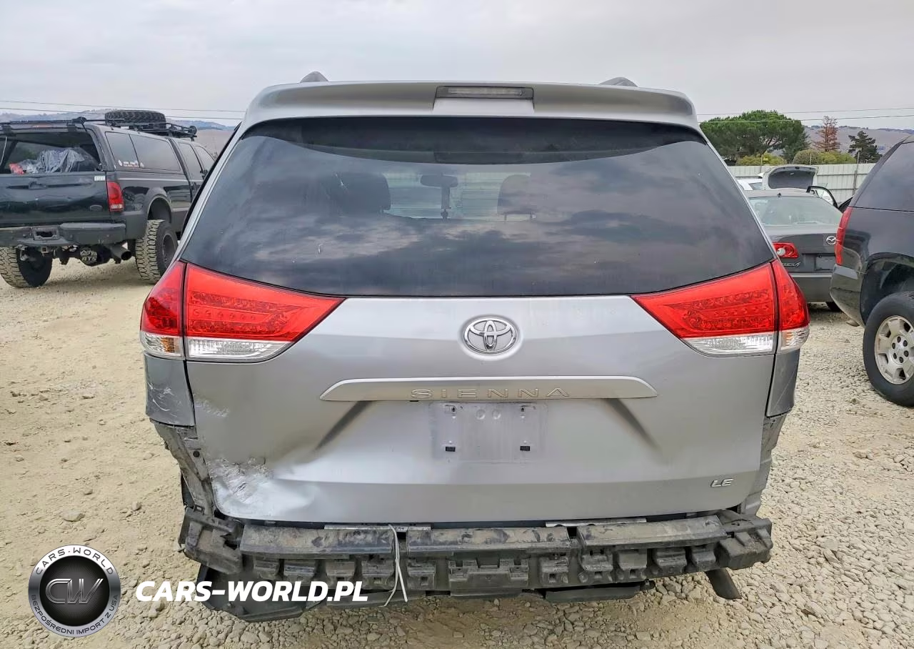 2012 Toyota Sienna Le VIN:5TDKK3DC4CS206920 - 6
