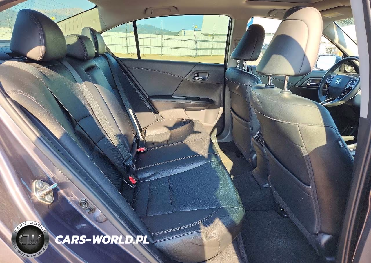 2015 Honda Accord Touring Hybrid VIN:1HGCR6F70FA008906 - 10