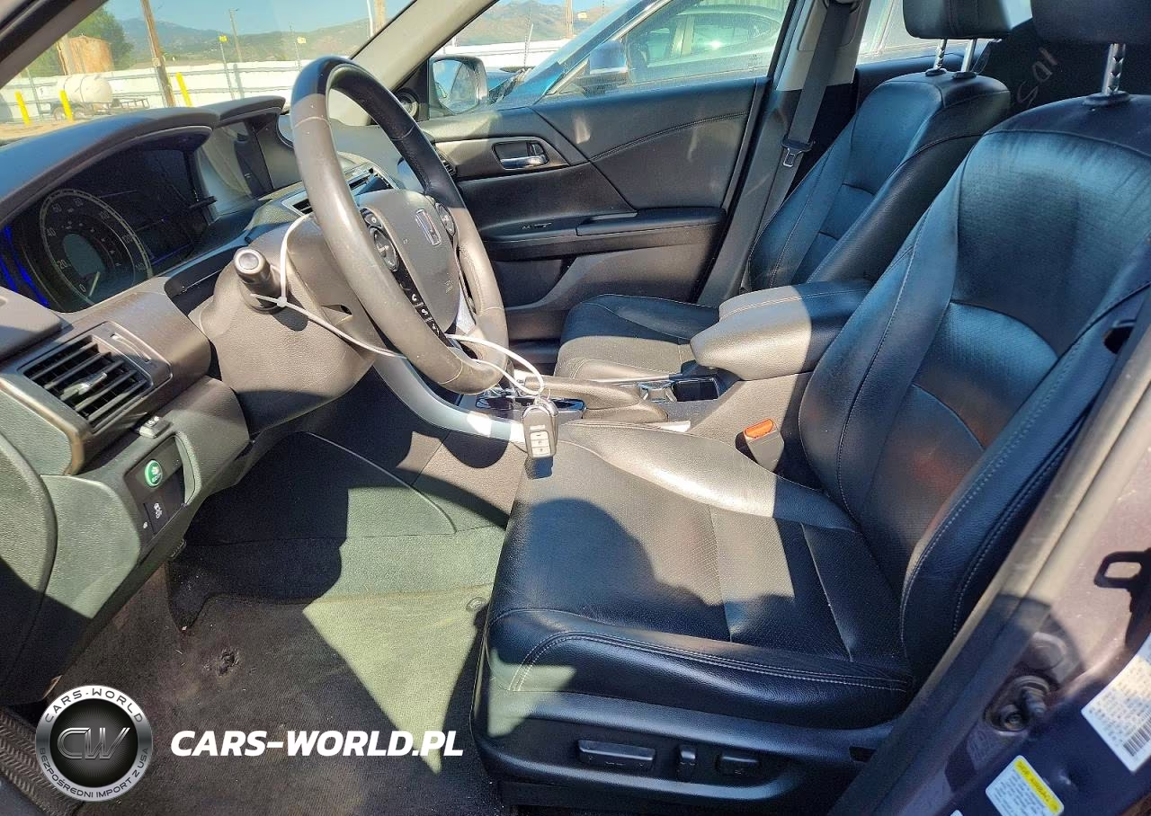 2015 Honda Accord Touring Hybrid VIN:1HGCR6F70FA008906 - 7