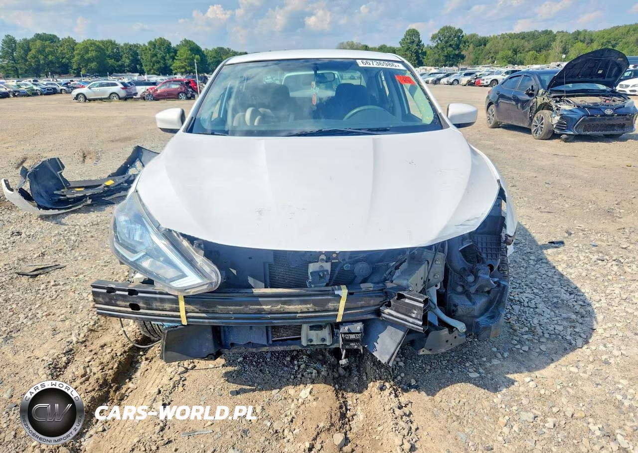 2018 Nissan Sentra S VIN:3N1AB7AP4JY236020 - 5