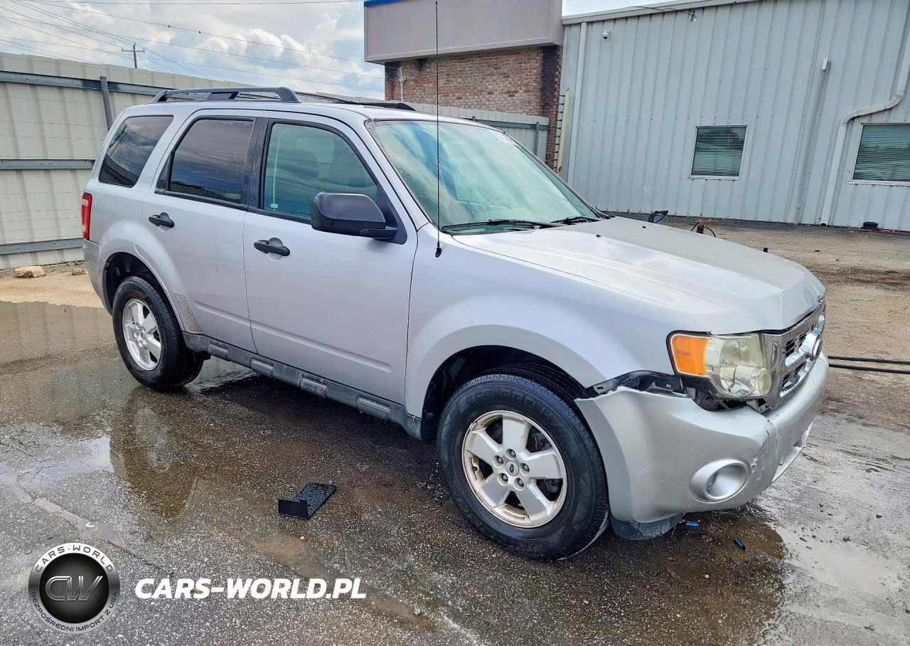 2012 Ford Escape Xls VIN:1FMCU0C73CKA60031 - 4
