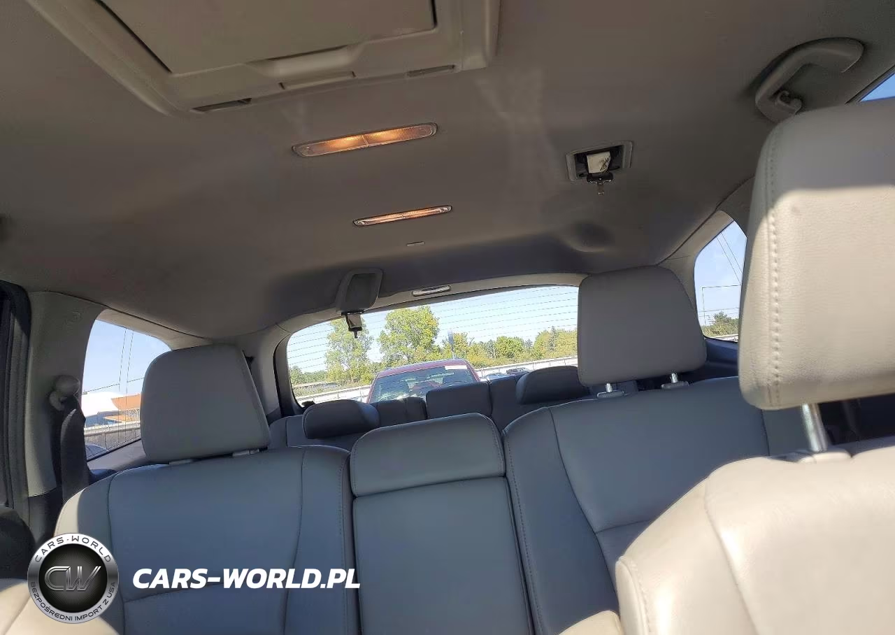 2017 Honda Pilot Touring VIN:5FNYF6H95HB018630 - 10