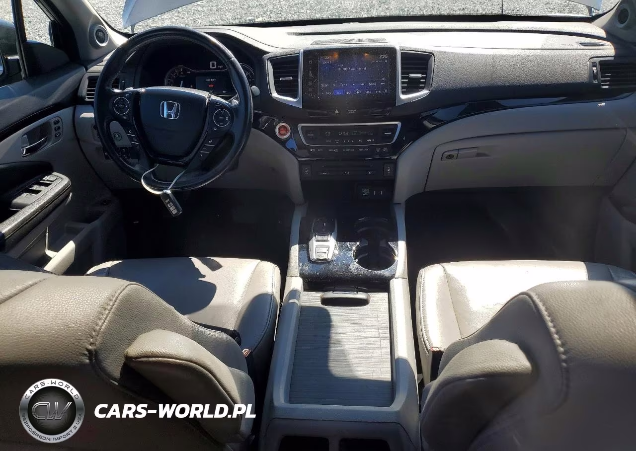 2017 Honda Pilot Touring VIN:5FNYF6H95HB018630 - 8