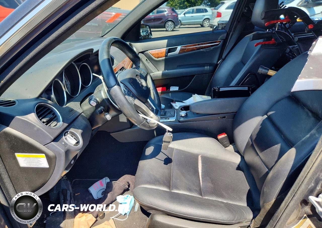 2013 Mercedes-Benz C 300 4Matic VIN:WDDGF8AB2DR247037 - 7