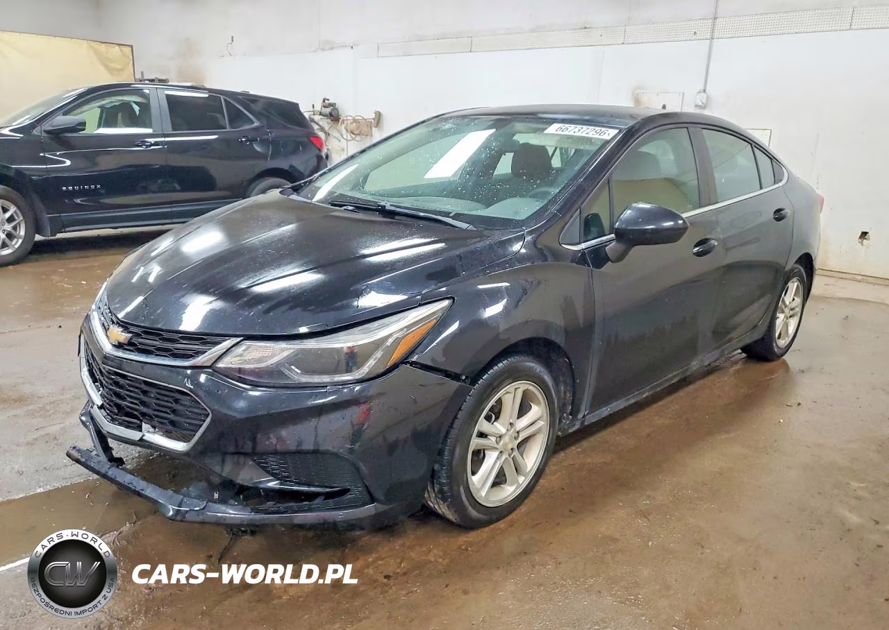 2018 Chevrolet Cruze Lt VIN:1G1BE5SM5J7182335 - 1