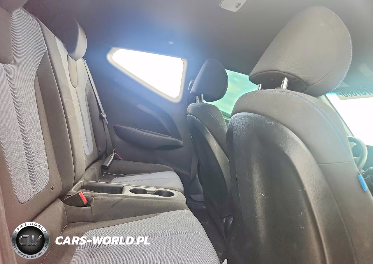 2019 Hyundai Veloster 2.0L VIN:KMHTG6AF3KU006011 - 10