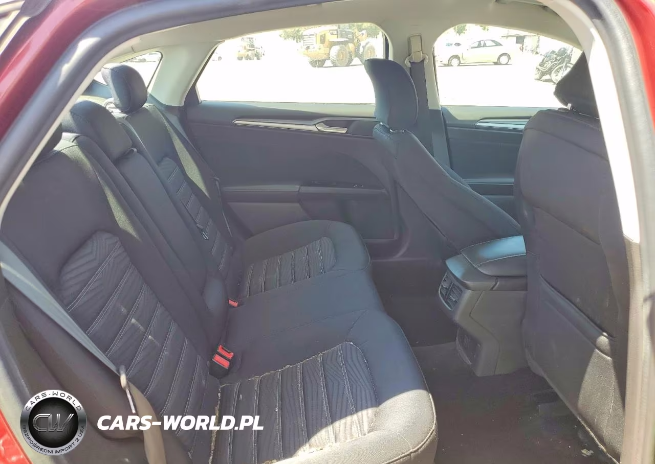 2016 Ford Fusion Se VIN:3FA6P0H73GR225682 - 10