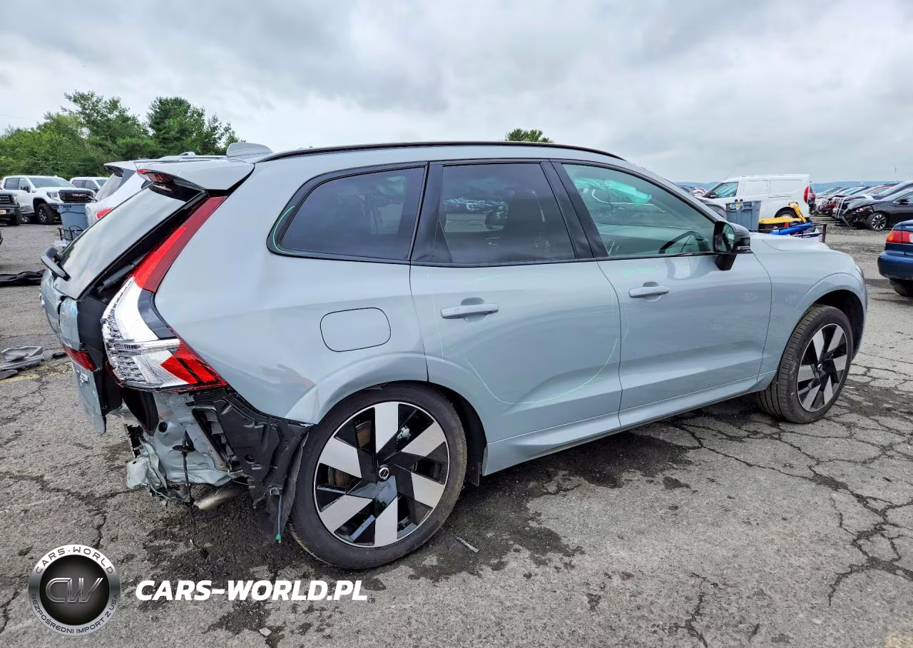 2025 Volvo Xc60 Ultra VIN:YV4H60RM5S1139168 - 3