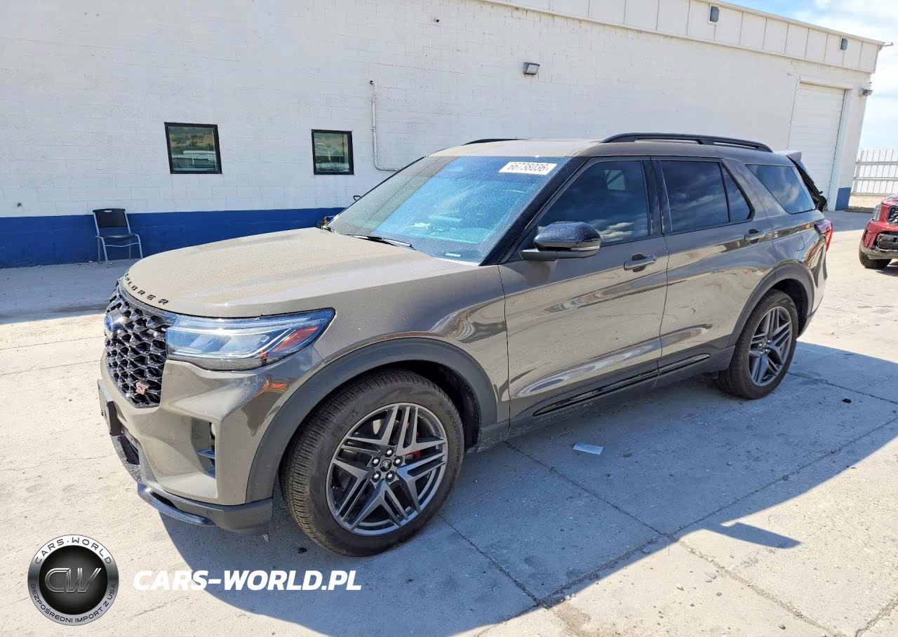2026 Ford Explorer St – zdjęcie 1 z 12
