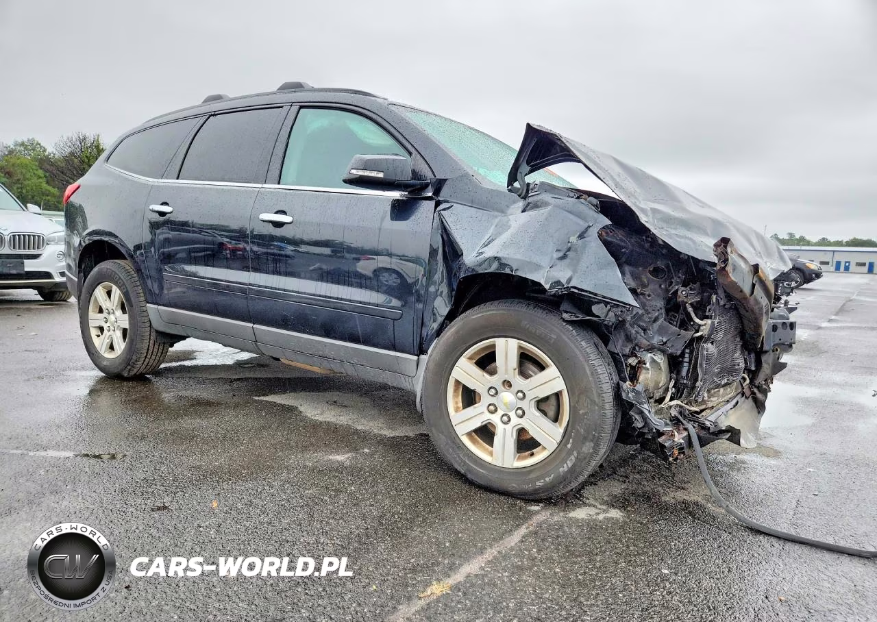 2011 Chevrolet Traverse Lt VIN:1GNKRGED8BJ409404 - 4