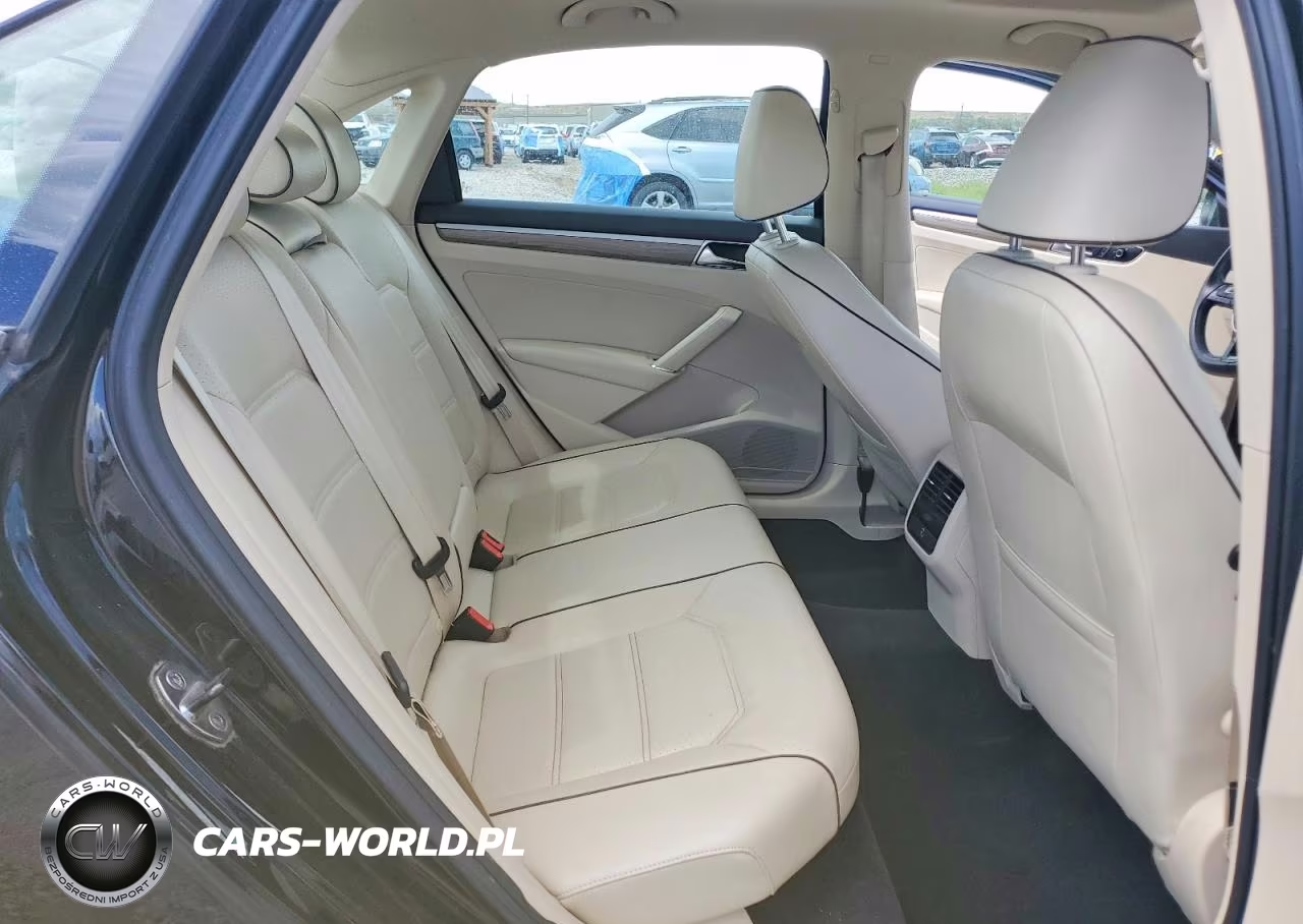 2016 Volkswagen Passat Se VIN:1VWBS7A38GC064331 - 10