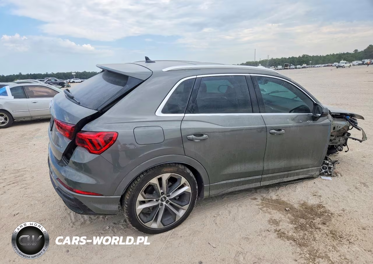 2020 Audi Q3 Premium Plus S-Line VIN:WA1EECF39L1010951 - 3