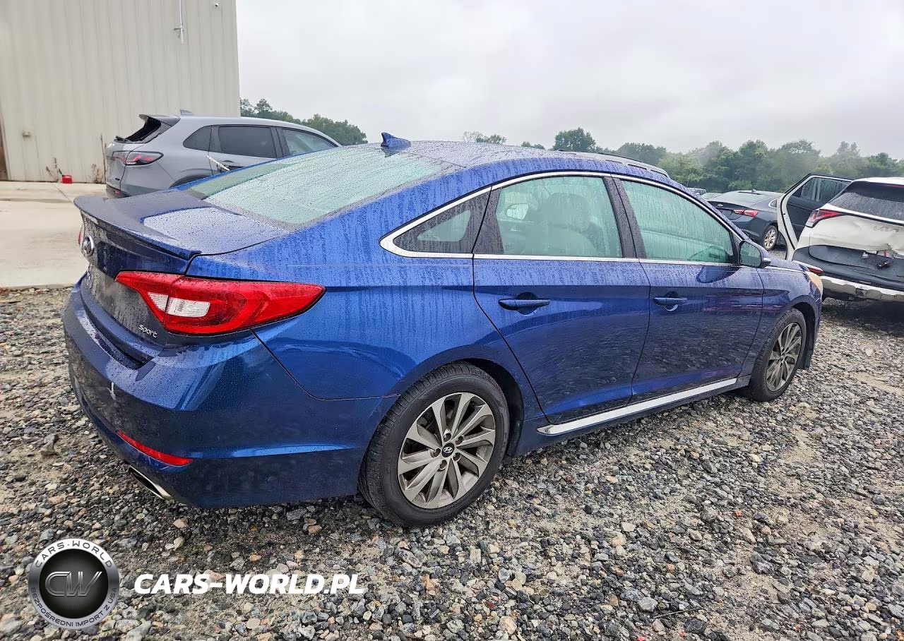 2015 Hyundai Sonata Sport VIN:5NPE34AFXFH222984 - 3