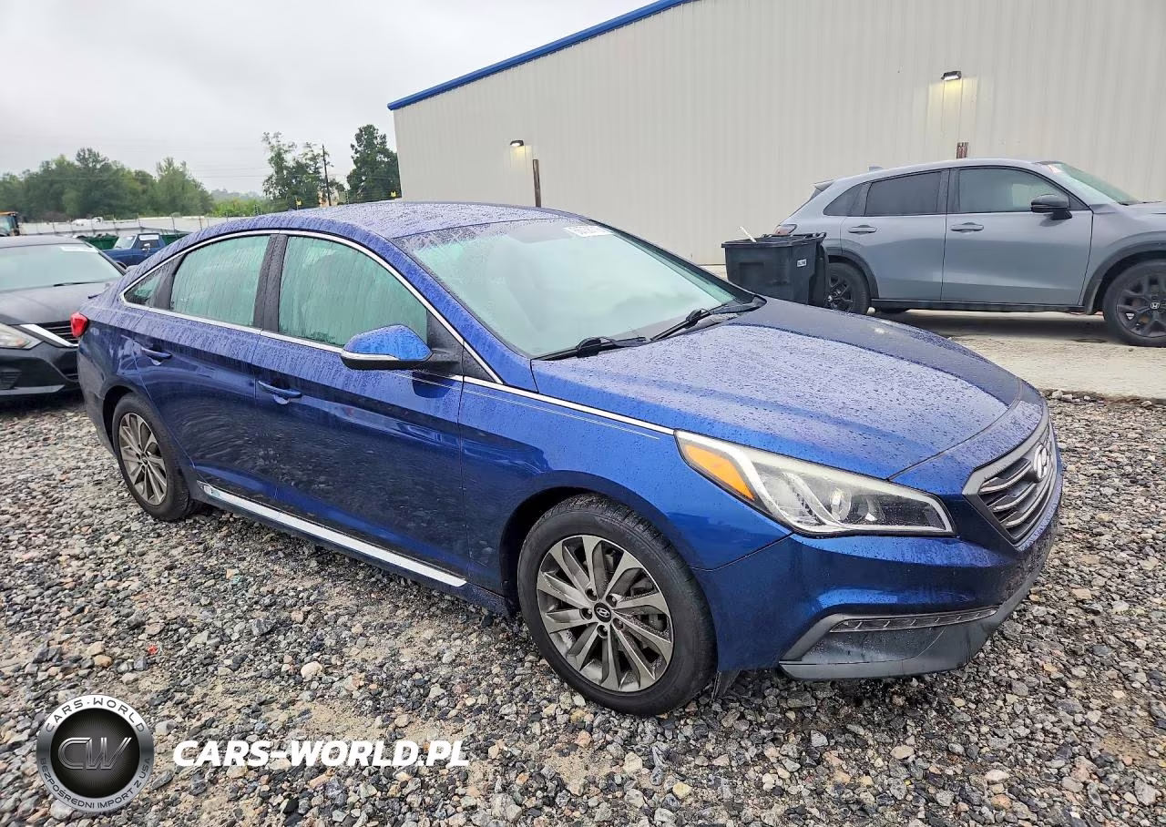 2015 Hyundai Sonata Sport VIN:5NPE34AFXFH222984 - 4