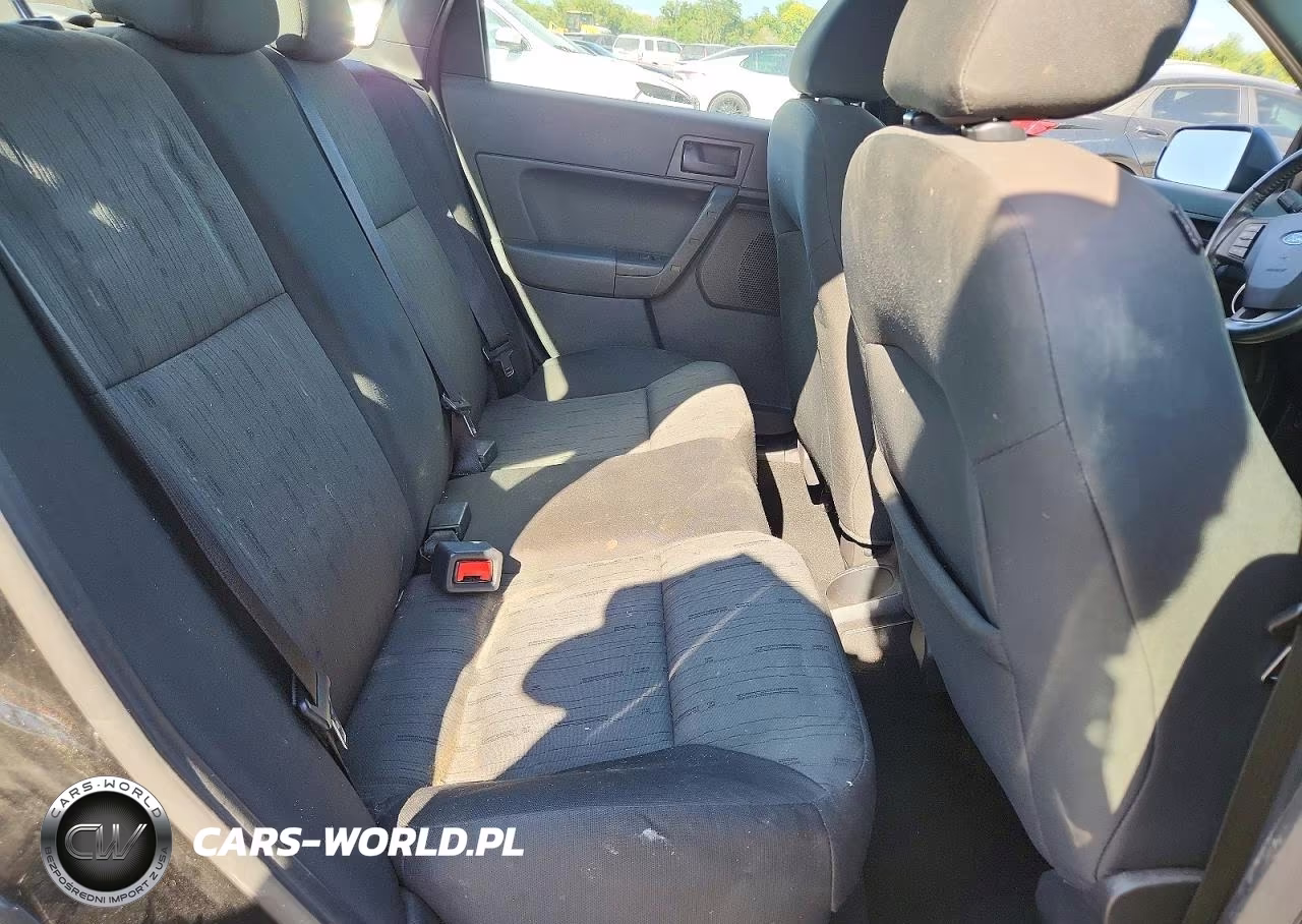 2010 Ford Focus Se VIN:1FAHP3FN3AW269309 - 10