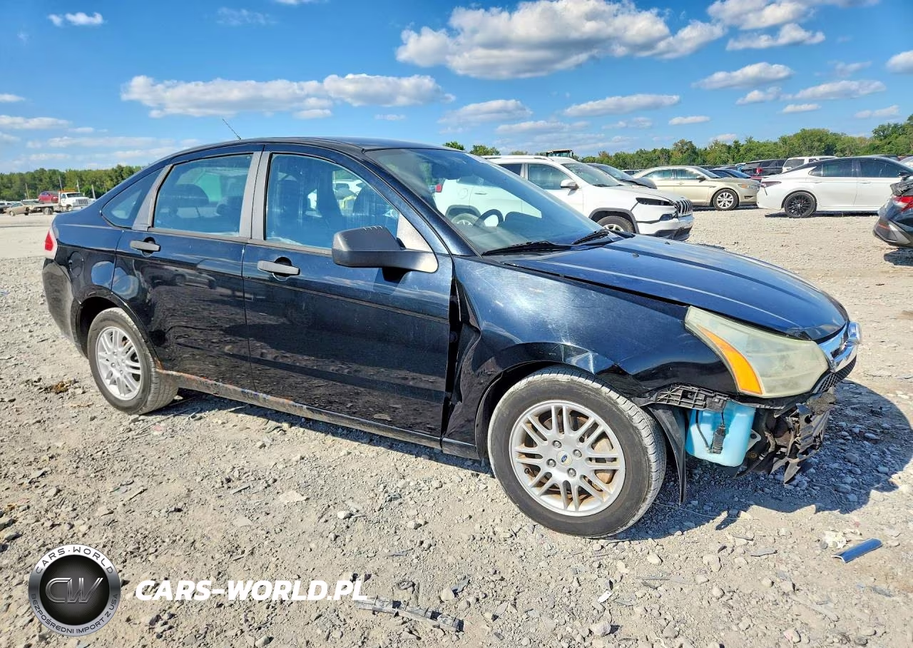 2010 Ford Focus Se VIN:1FAHP3FN3AW269309 - 4