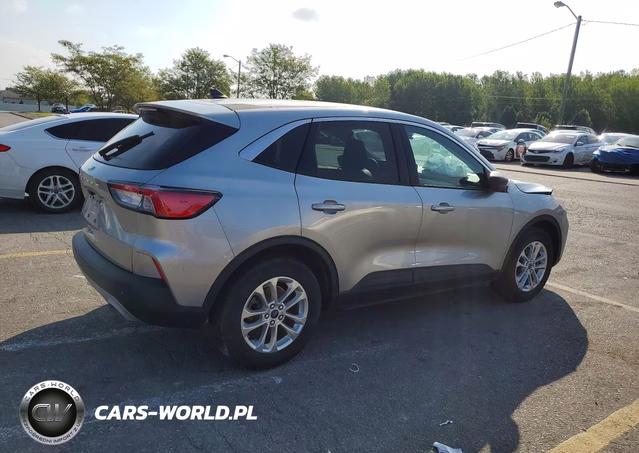 2022 Ford Escape Se VIN:1FMCU0G67NUB85204 - 3
