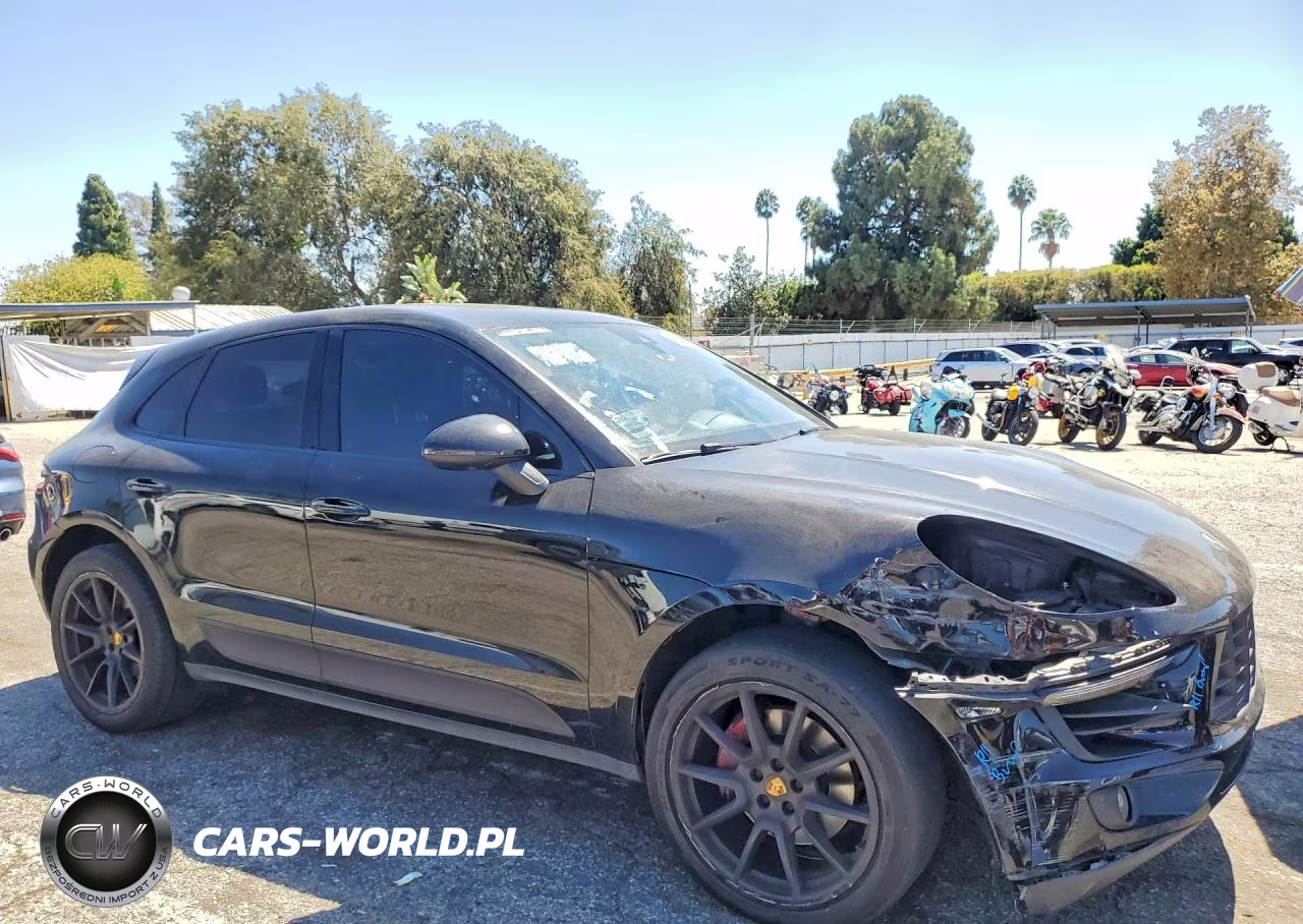 2017 Porsche Macan VIN:WP1AA2A51HLB01256 - 4