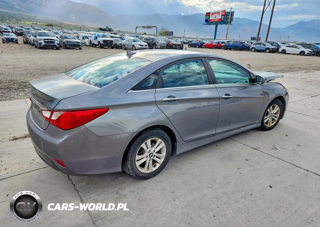 2014 Hyundai Sonata Gls VIN:5NPEB4AC6EH832887 - 3