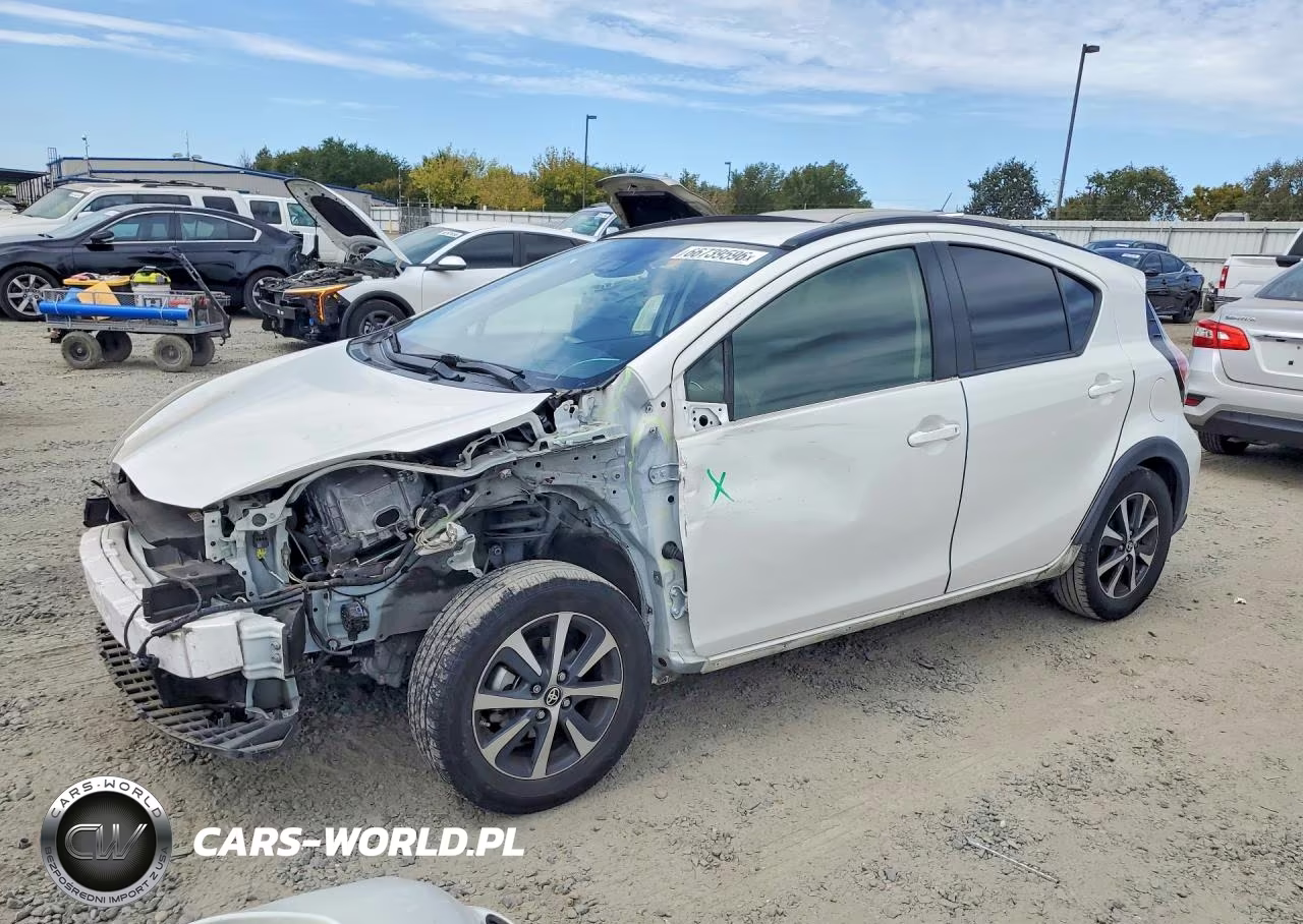 2018 Toyota Prius C Two