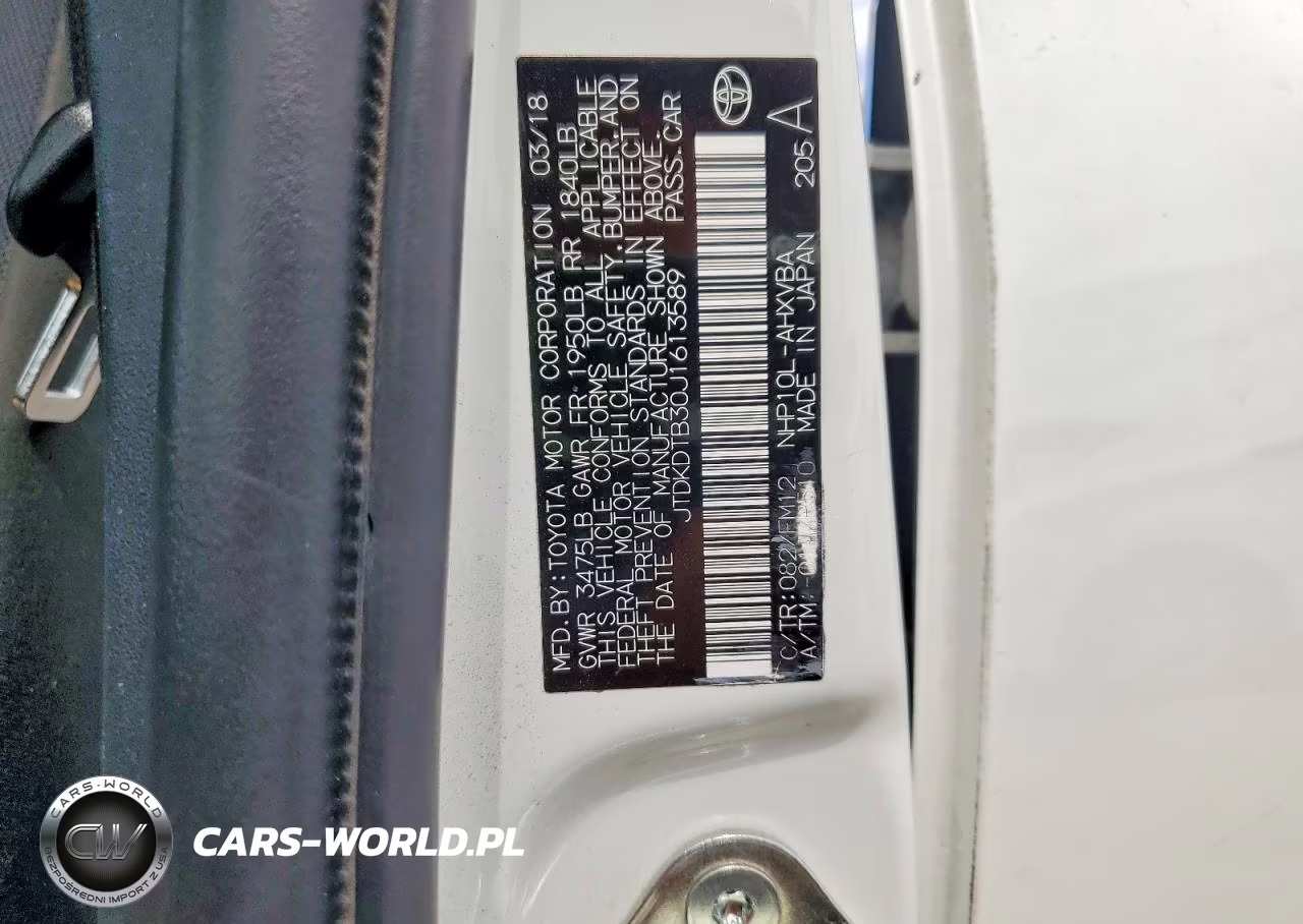 2018 Toyota Prius C Two VIN:JTDKDTB30J1613589 - 13