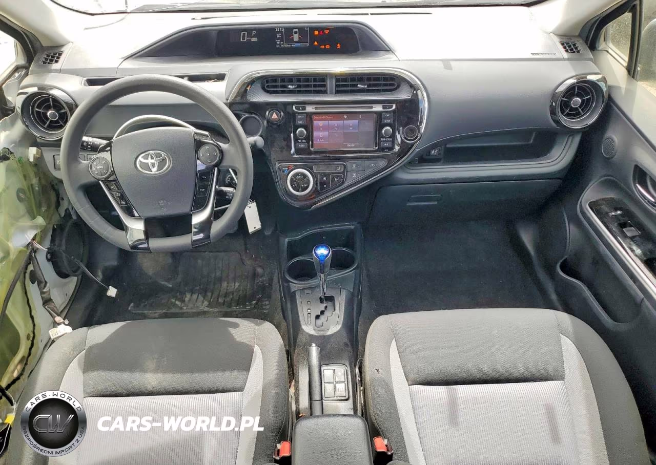 2018 Toyota Prius C Two VIN:JTDKDTB30J1613589 - 8