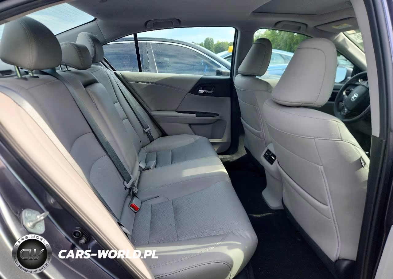 2015 Honda Accord Touring VIN:1HGCR3F91FA034639 - 10
