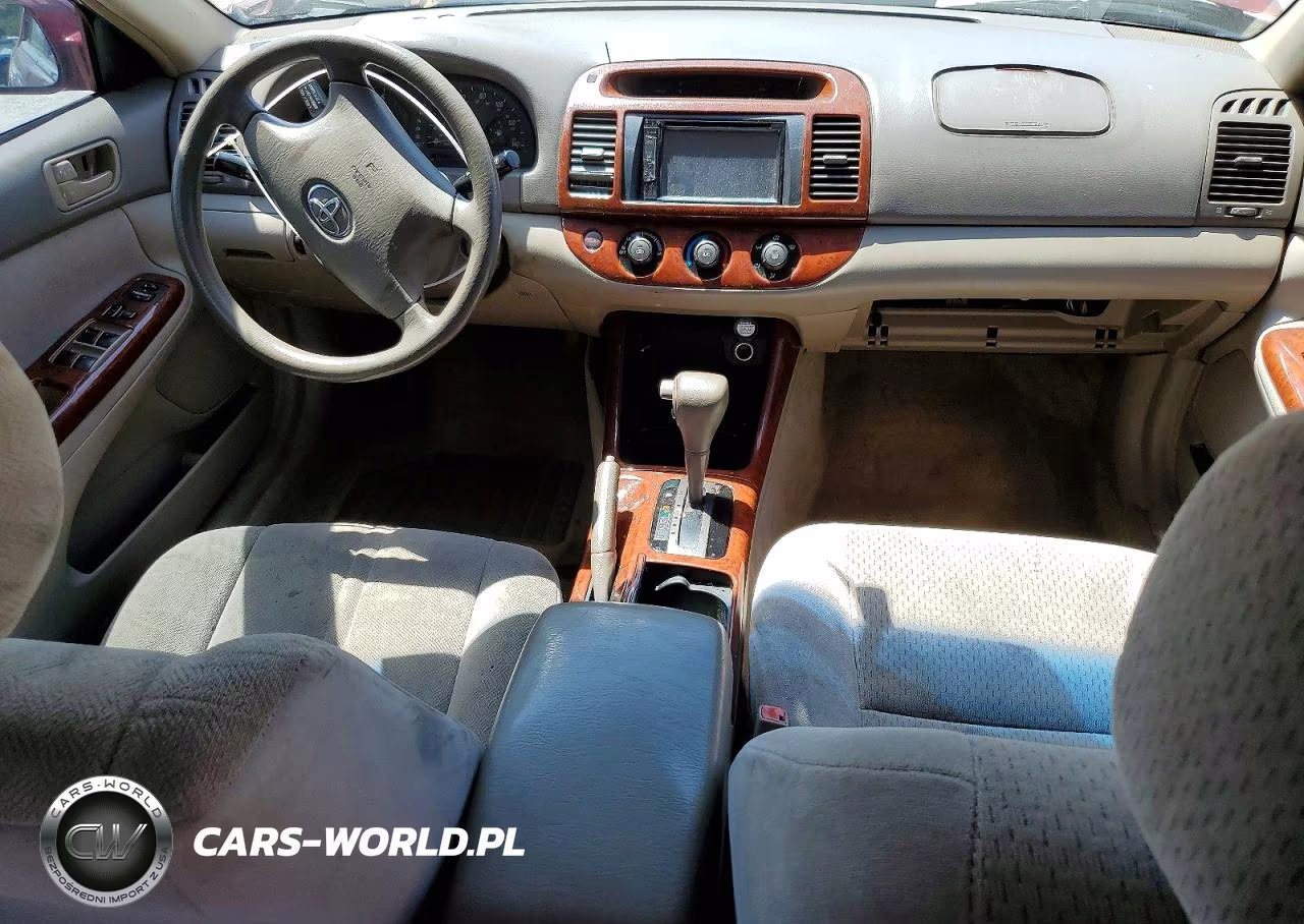 2003 Toyota Camry Le VIN:4T1BE32K53U137048 - 8