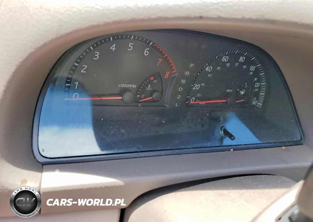 2003 Toyota Camry Le VIN:4T1BE32K53U137048 - 9