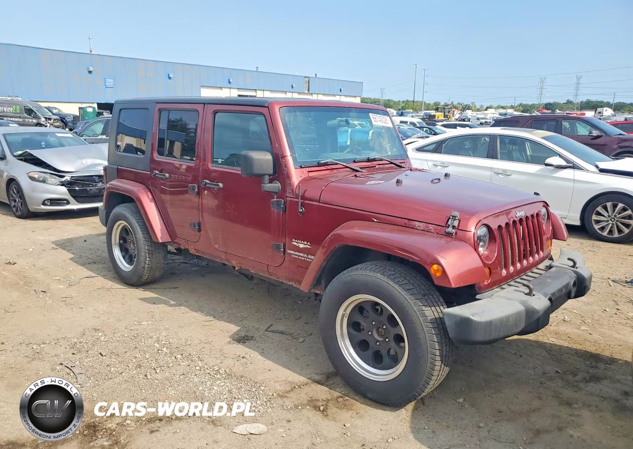 2008 Jeep Wrangler Unlimited Sahara VIN:1J4GA59118L648536 - 4