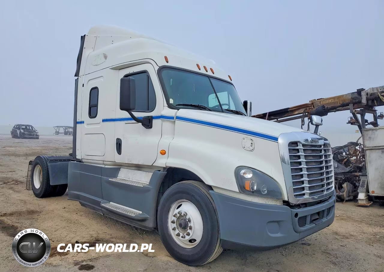 2016 Freightliner Cascadia 125 Semi Truck VIN:1FUBGLDVXGLHB4181 - 4